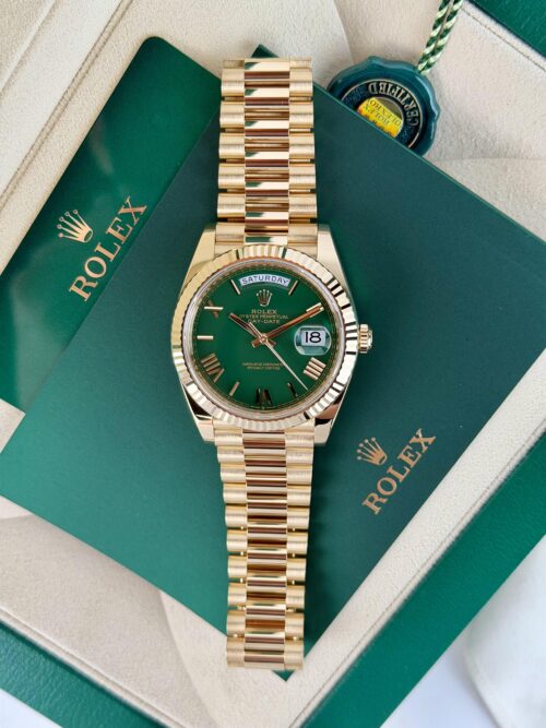 Rolex Day-date 40mm 2023 Money Green Roman Dial Fluted President 228238