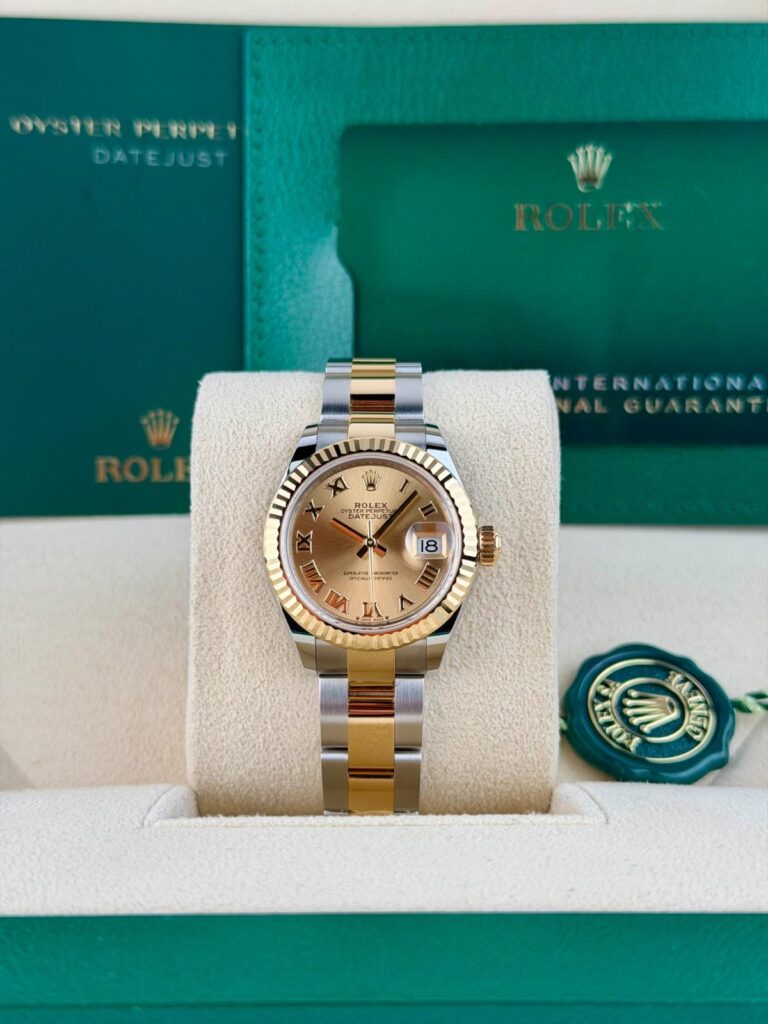Rolex Datejust 28mm UNWORN 2026 Champagne Roman Fluted Oyster 279173
