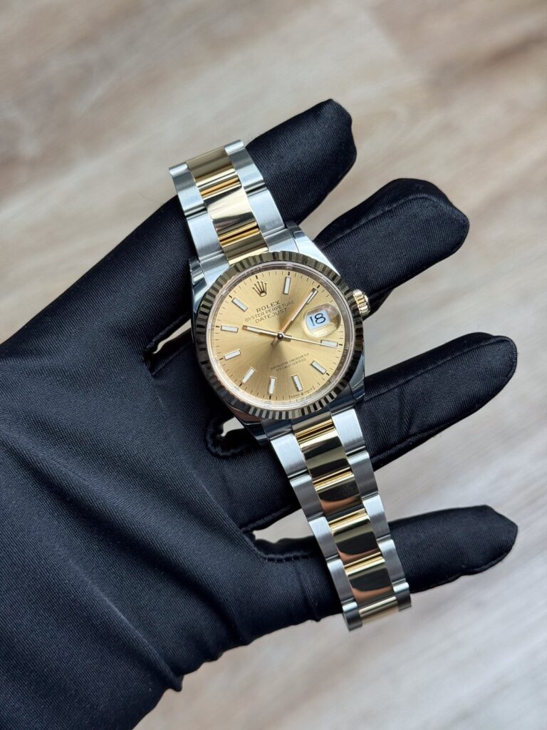 Rolex Datejust 36mm UNWORN 2026 Champagne Index Fluted Oyster 126233