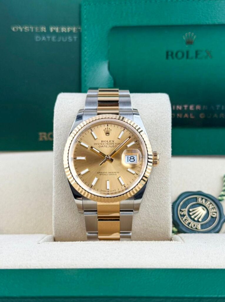 Rolex Datejust 36mm UNWORN 2026 Champagne Index Fluted Oyster 126233