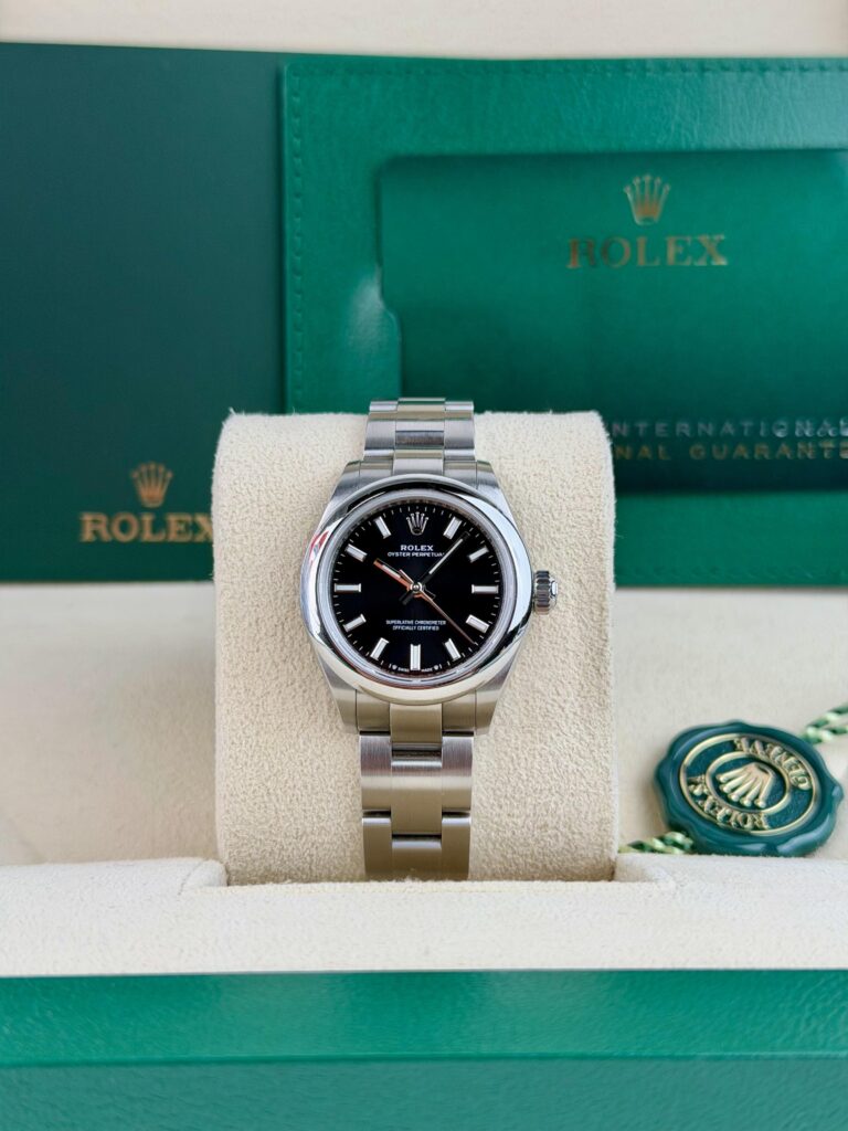 Rolex Oyster Perpectual 28mm 2025 Black Index Smooth Oyster 276200