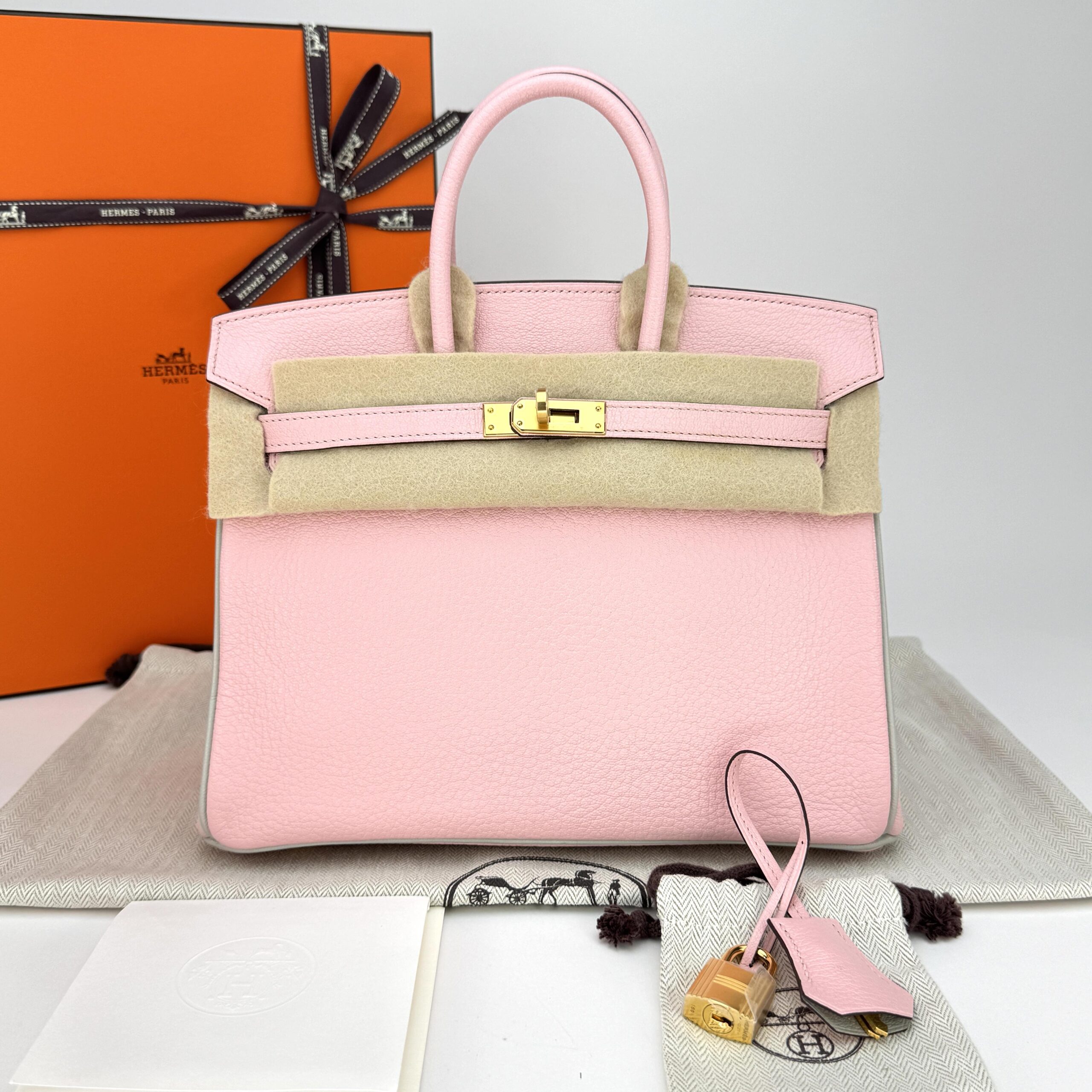 Hermes Birkin 25 Chevre HSS Rose Sakura/ Gris Perle Gold Hardware