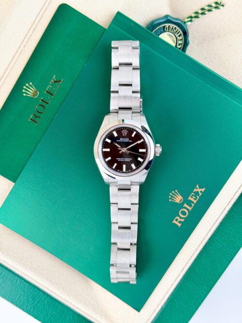 Rolex Oyster Perpectual 28mm 2025 Black Index Smooth Oyster 276200