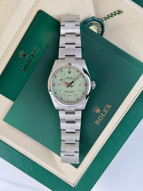 Rolex Oyster Perpetual 41mm 2026 UNWORN Pistachio Index Smooth Oyster 134300