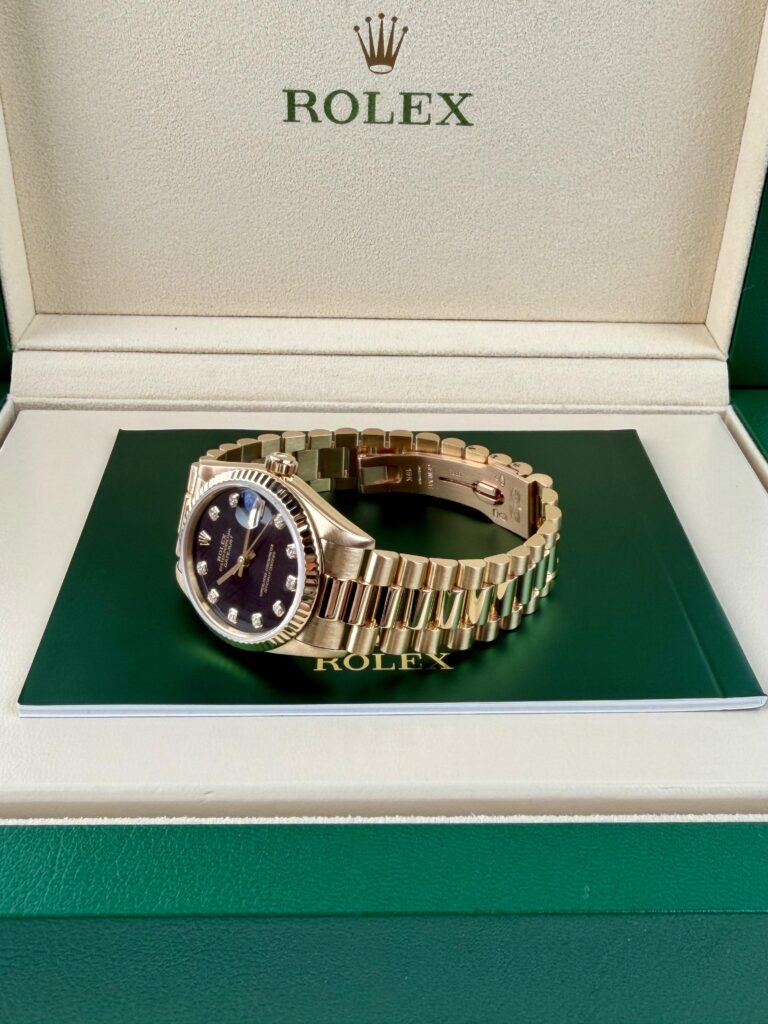 Rolex Datejust 31mm 1993 Black Diamond Fluted President 68278