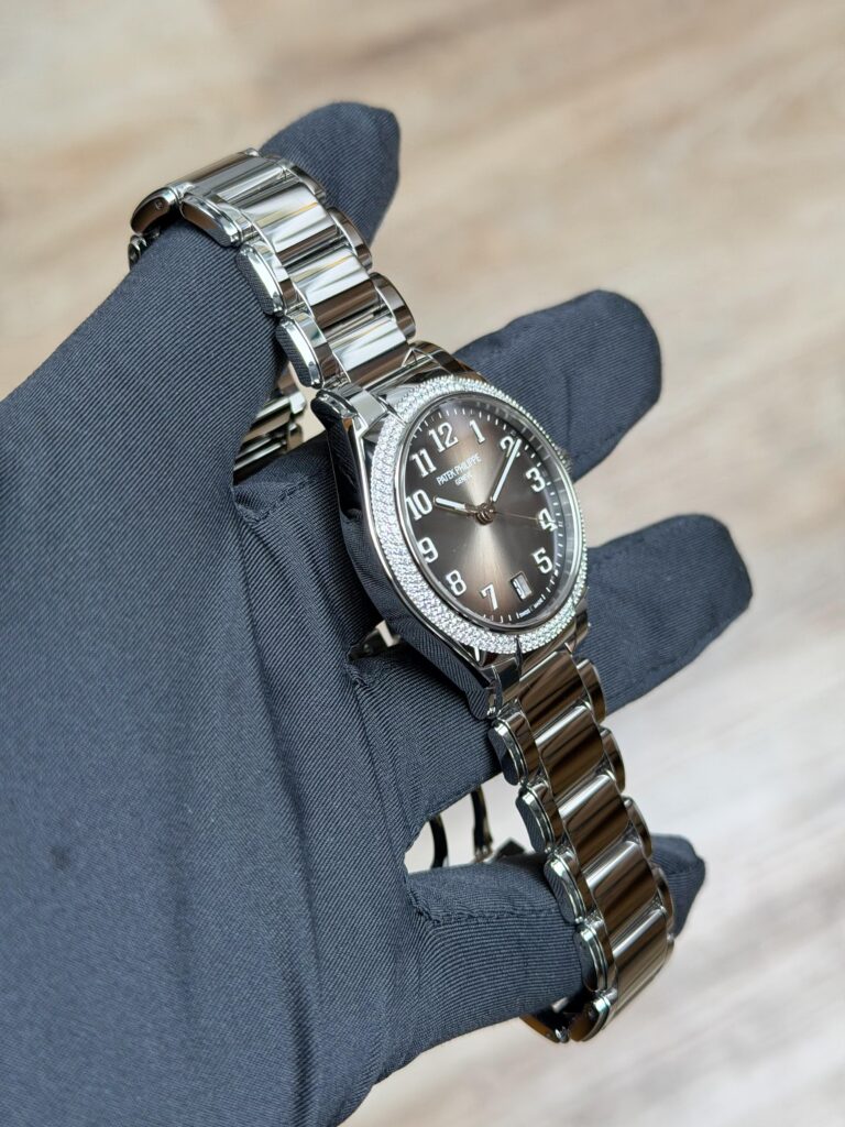 Patek Philippe Twenty~4 UNWORN 2025 Grey Arabic Diamond Bezel 7300/1200A-010