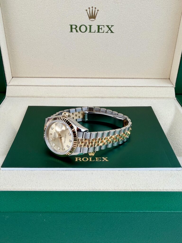 Rolex Datejust 28mm 2022 Champagne Diamond Fluted Jubilee 279173