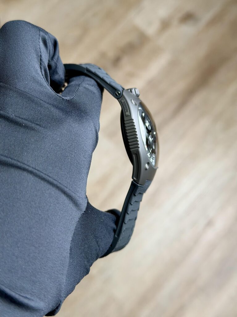 Urwerk UR-150 2025 Limited Dark Scorpion Satelite Hour Straps Mint UR-150