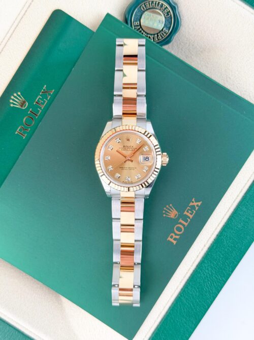 Rolex Datejust 28mm UNWORN 2026 Champagne Diamond Fluted Oyster 279173