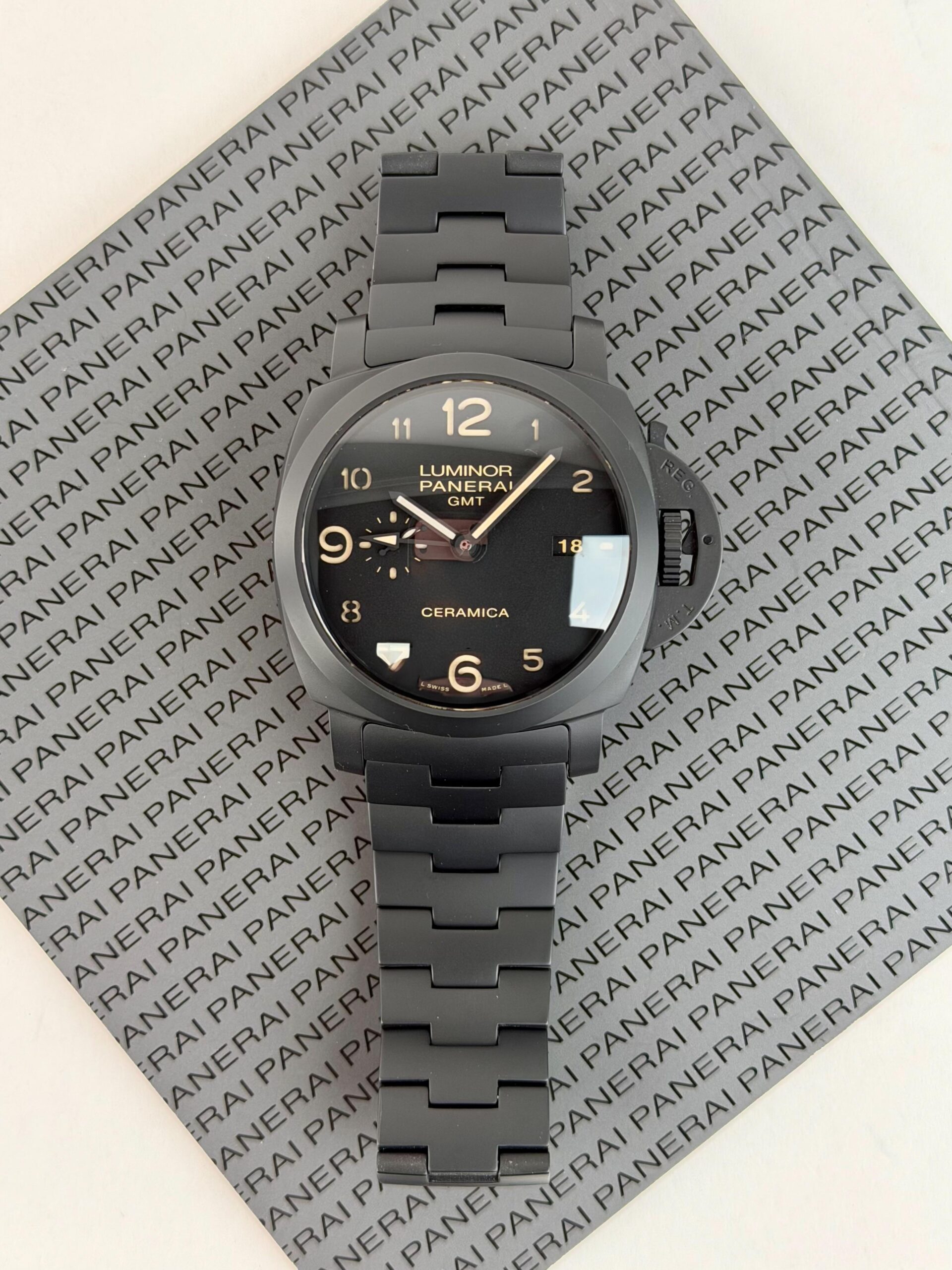 Panerai Luminor 1950 3 Days GMT 44mm Ceramica 2015 Black PAM00441